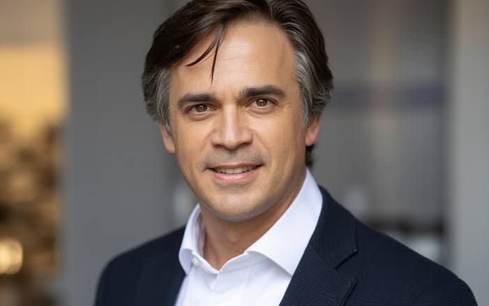 Who Is David Borhaz? Complete Guide, Background & Influence